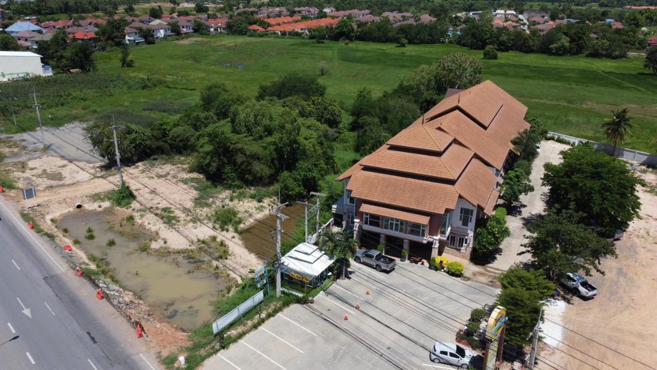 Phusuay Park View Hotel Chaiyaphum Exterior photo