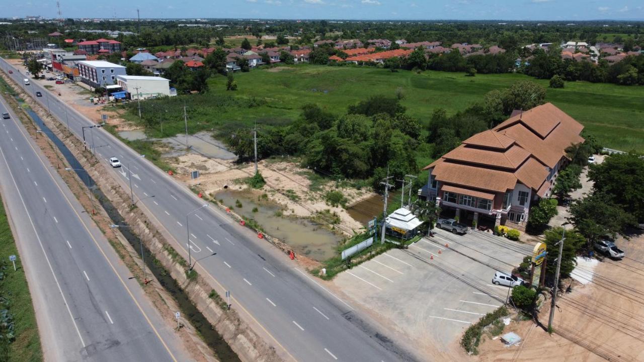 Phusuay Park View Hotel Chaiyaphum Exterior photo