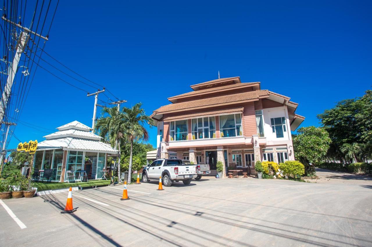 Phusuay Park View Hotel Chaiyaphum Exterior photo